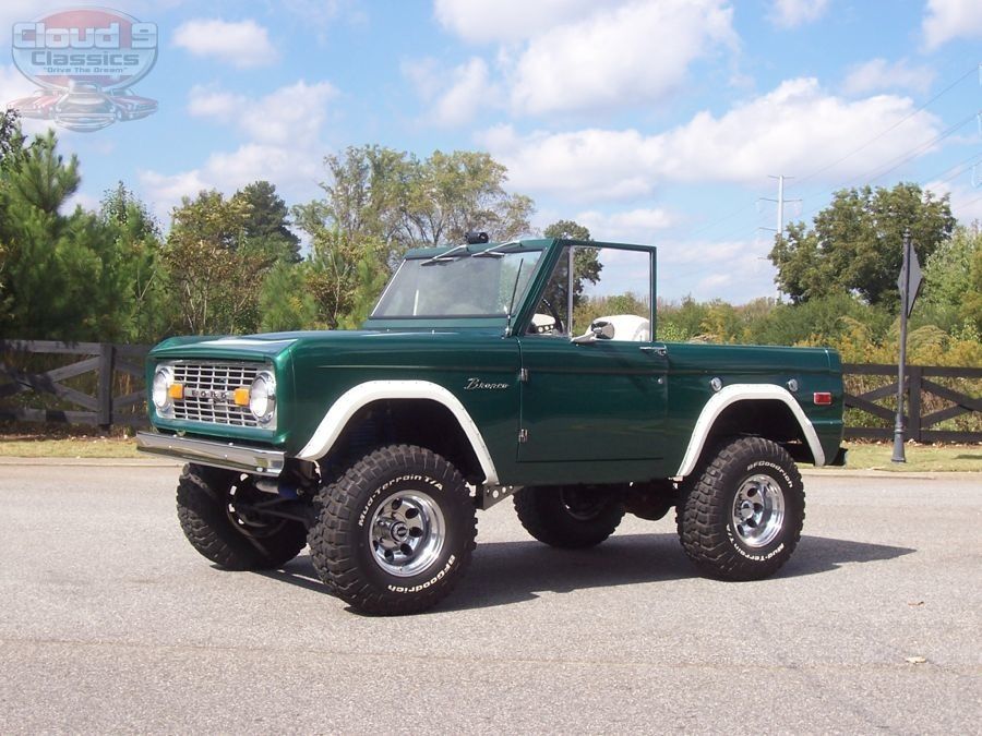 Ford bronco 1970 green