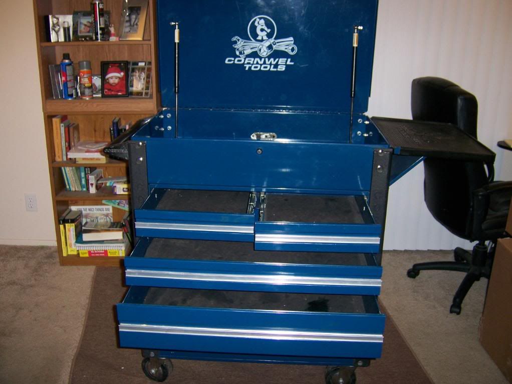 $3000 OBO . large Cornwell tool box (West Austin) Cornwell cart 4 drawer